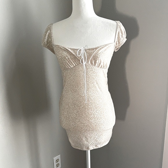 Motel Leopard Print Gaina Dress - Picture 6 of 8